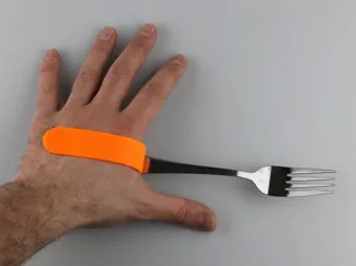 Fork and spoon support for person with disabilitie