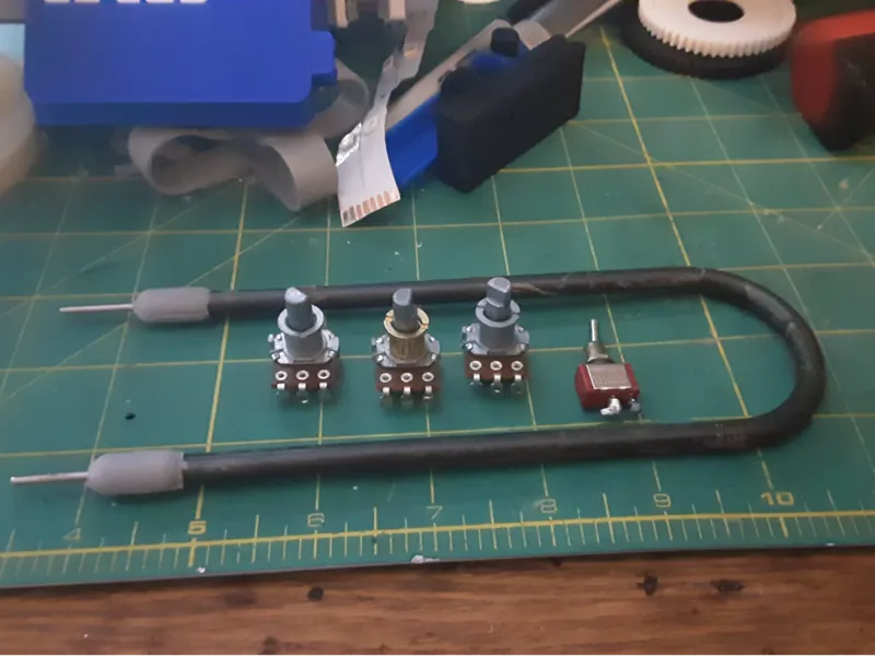 Small desiccant bead dryer