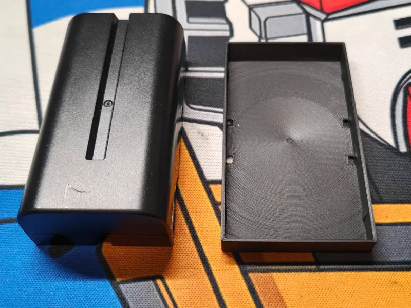 F550 Battery Cover