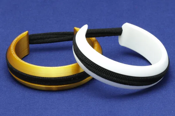 Bracelet range-élastique à cheveux
