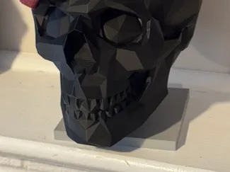 Stand for Low Poly Skull