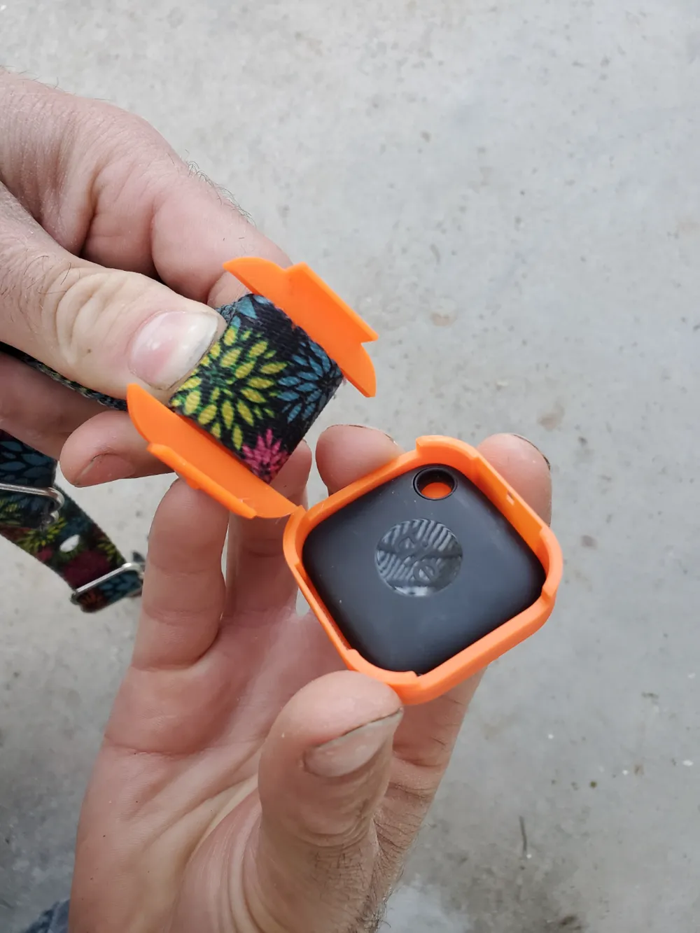 TILE MATE DOG TAG / HOLDER / CASE by motomoosetech MakerWorld