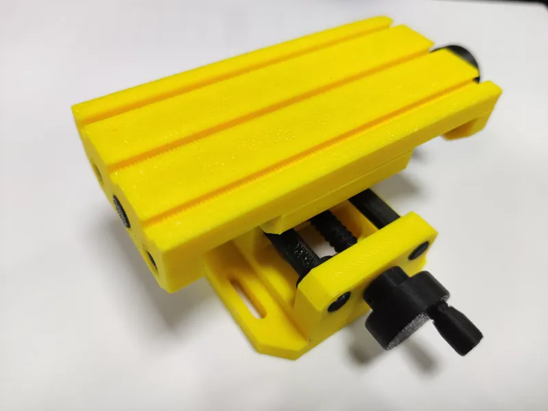 Cross slide table
