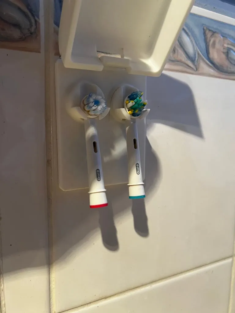 Covered Toothbrush Head Cover
