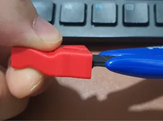 [PLATO 170]  Nipper safety cap