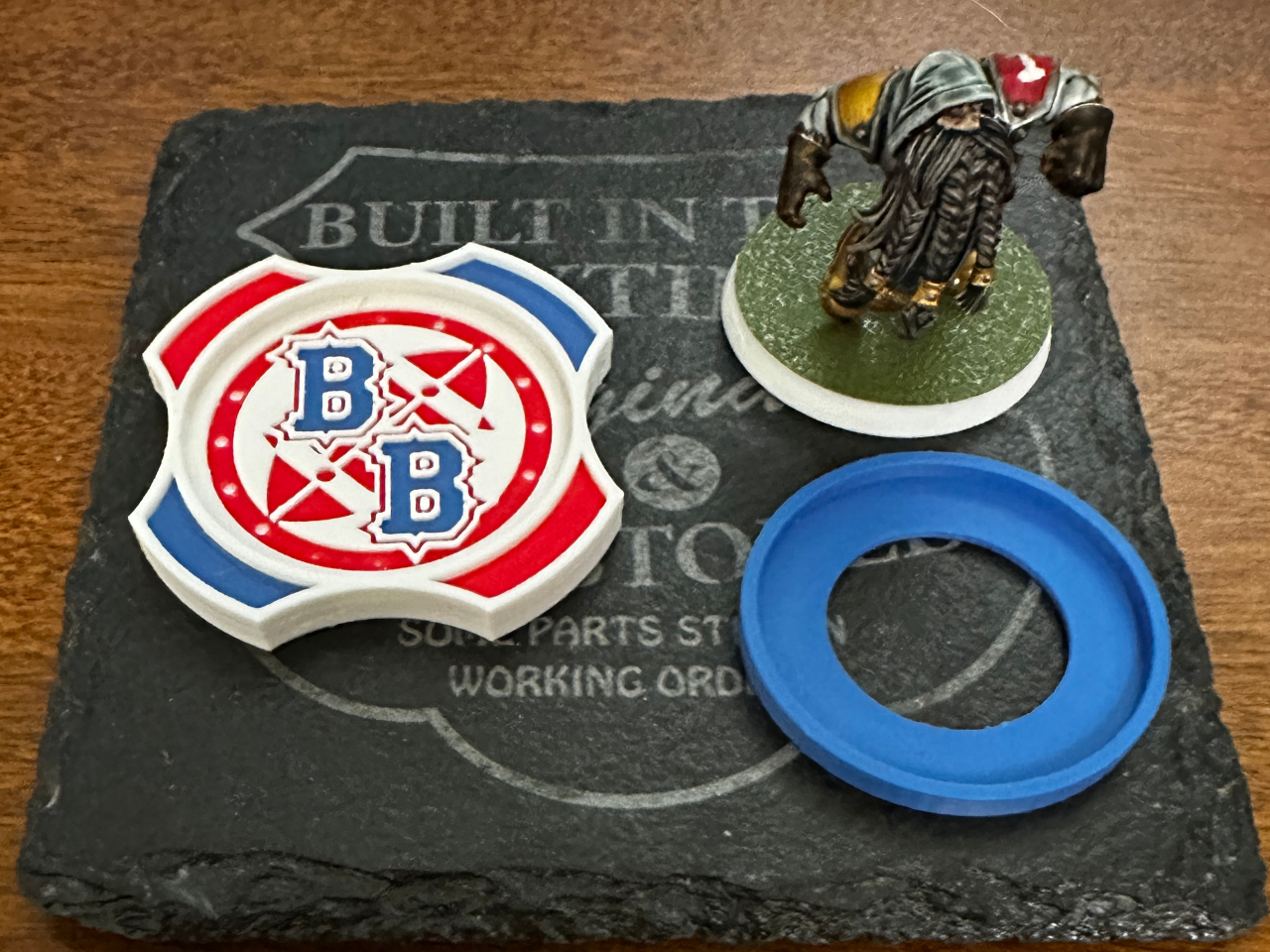 Blood Bowl Detailed Colored Pieces for League Box