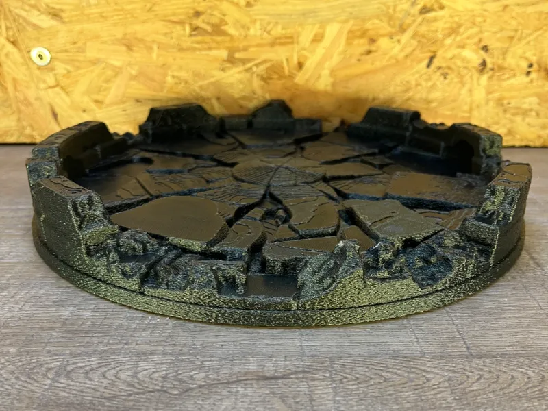 Cracked Stone Display Base – Diorama – Skalierbar