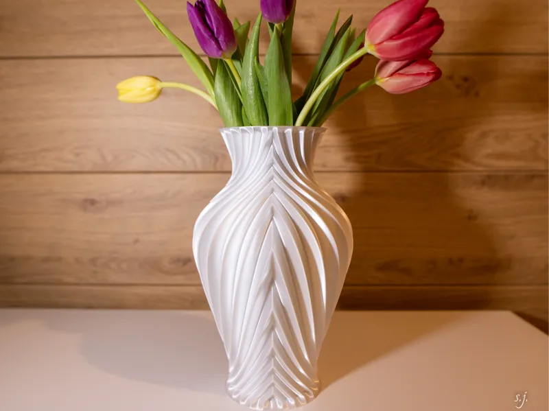 Elysium Aura Vase