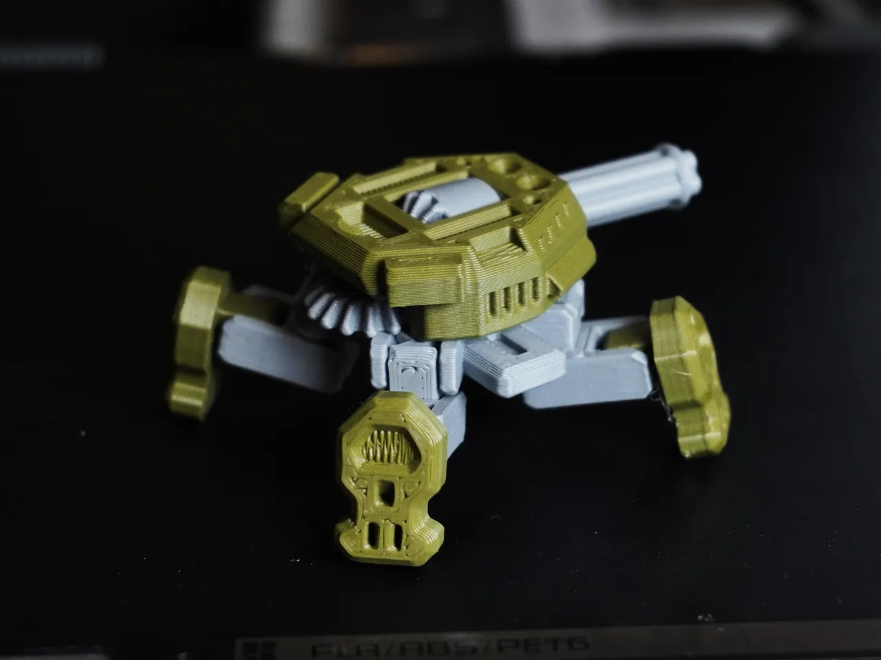 Gatling Gun Mech - Model Kit view 2