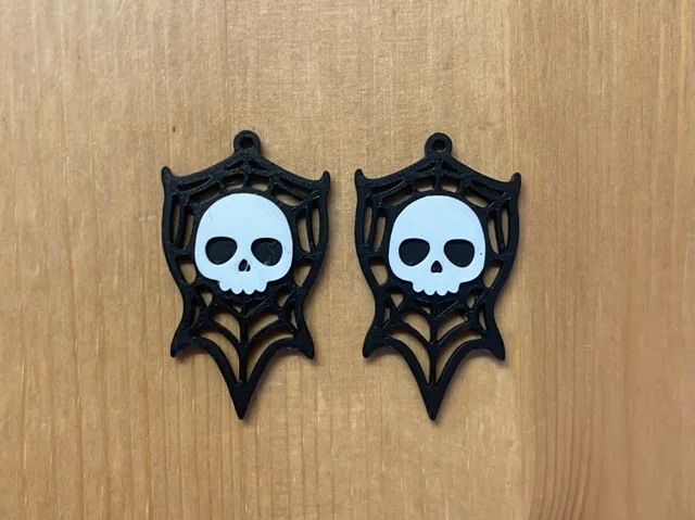 skull earrings