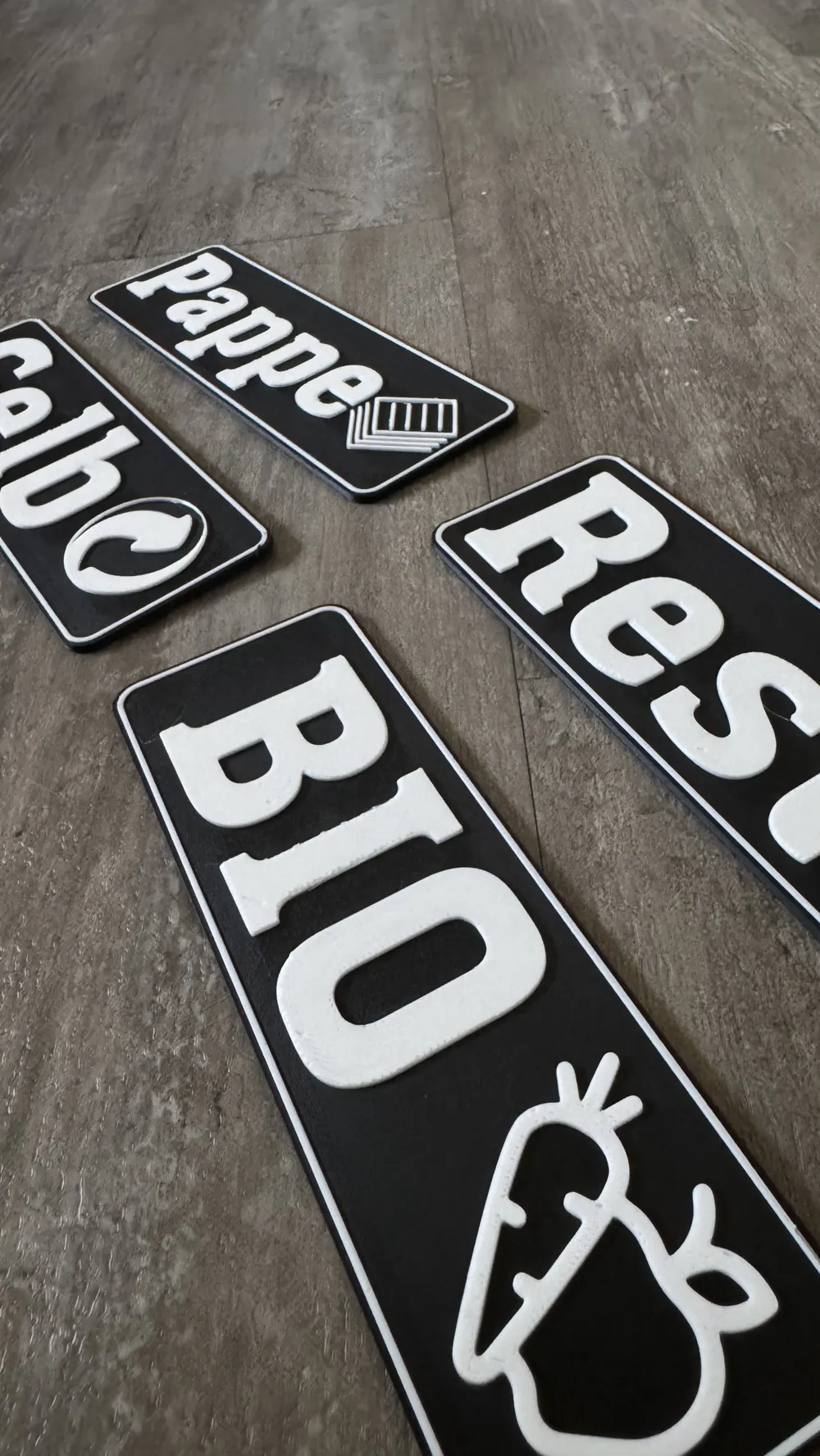 Waste Separation Signs – Cardboard, Residual, Yellow, Organic - Free 3D ...