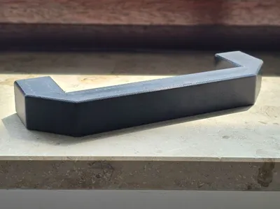 Simple handle with thread