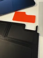 Separate tray and TPU plates