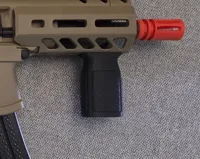 MLok - Vertical Grip - Compact - M5 Bolt