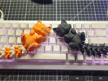 Objeto manipulable: Flexi fidget cat — vista de referencia 3