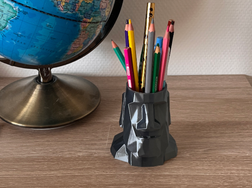 Polygonal Pen Holder – Modern & Original Design