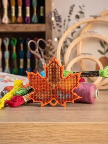 Soporte: 3D Cross-Stitch Base - Maple Leaf — vista de referencia 2