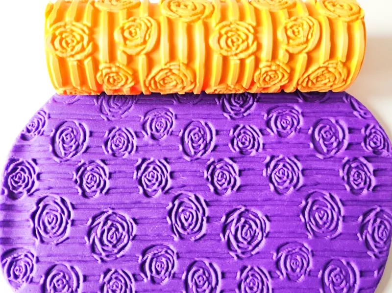 Texture Roller Roses