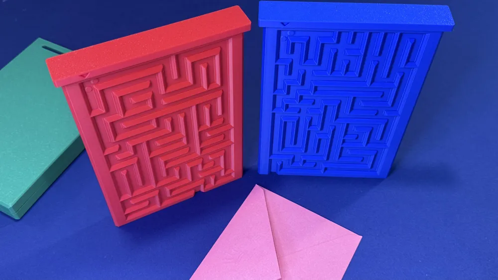 Puzzle Card Vault – Dual-Sided Maze Gift Box - Free 3D Print Model ...