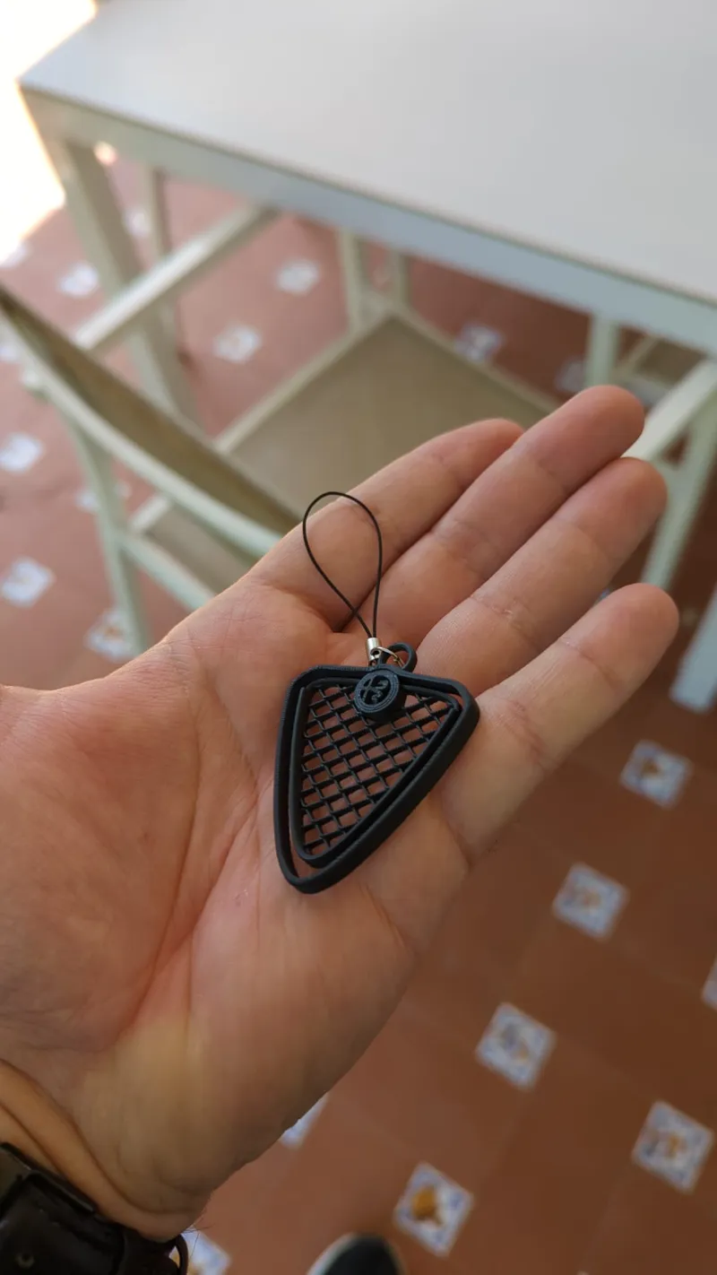 Giulia grill keychain/Llavero parrilla de Giulia