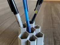 Pot a crayons nid d'abeille — photo 1