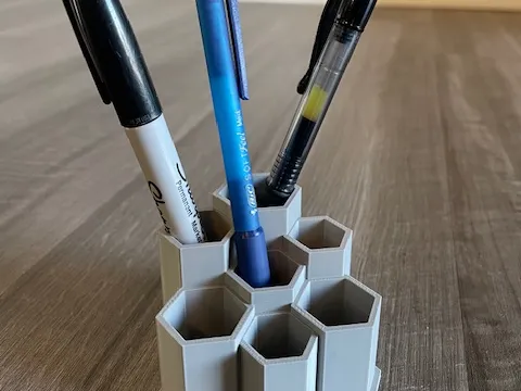 Pot a crayons nid d'abeille