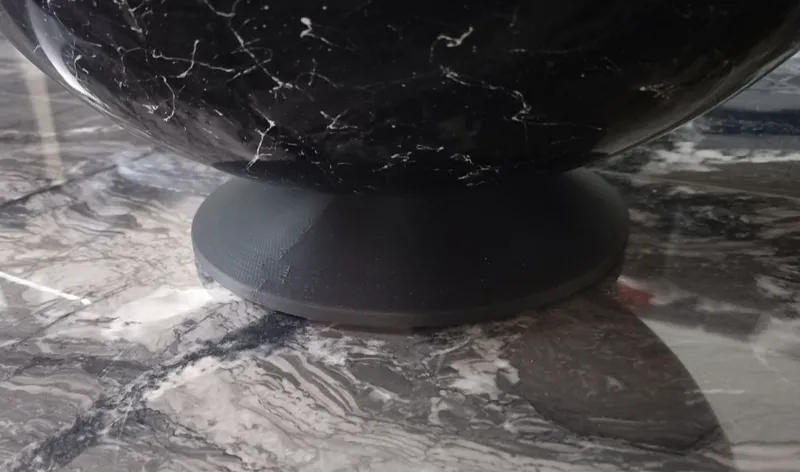 round holed base