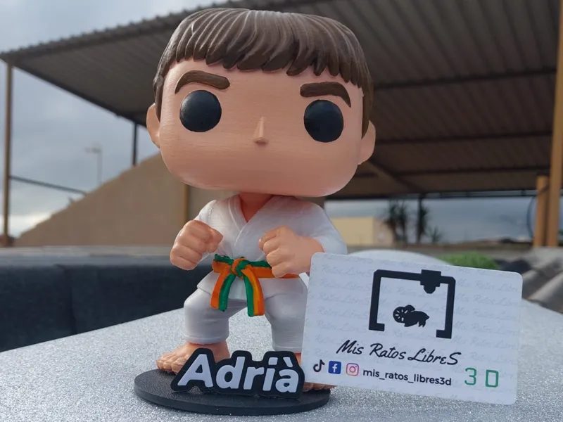 figura tipo funko pop niño judo