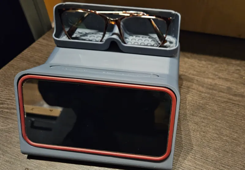 iPhone 12-15 Base or Pro  Dock with Case + Glasses
