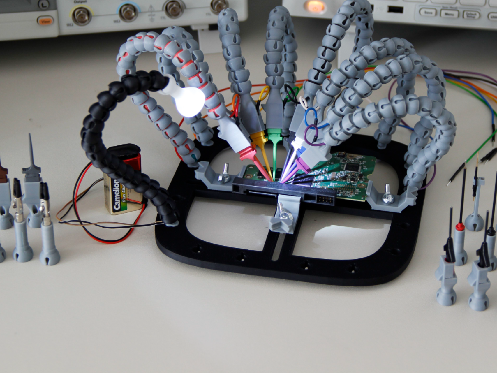 多功能PCB测试工作台 | 万向蛇管机械臂 | 多探针夹具 | 焊接辅助支架 - 1