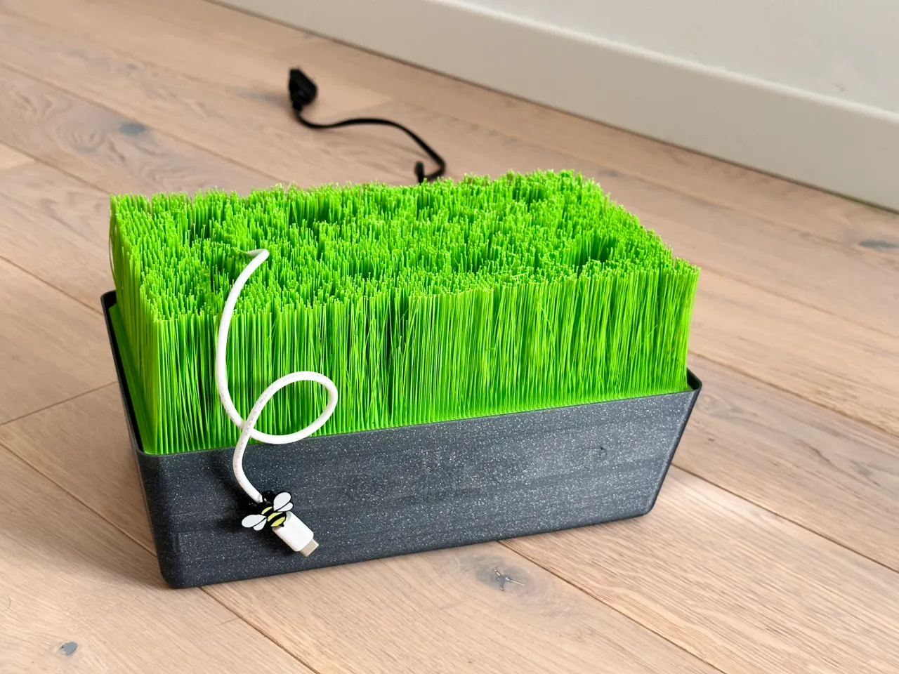 Office lawn cable organizer view 4