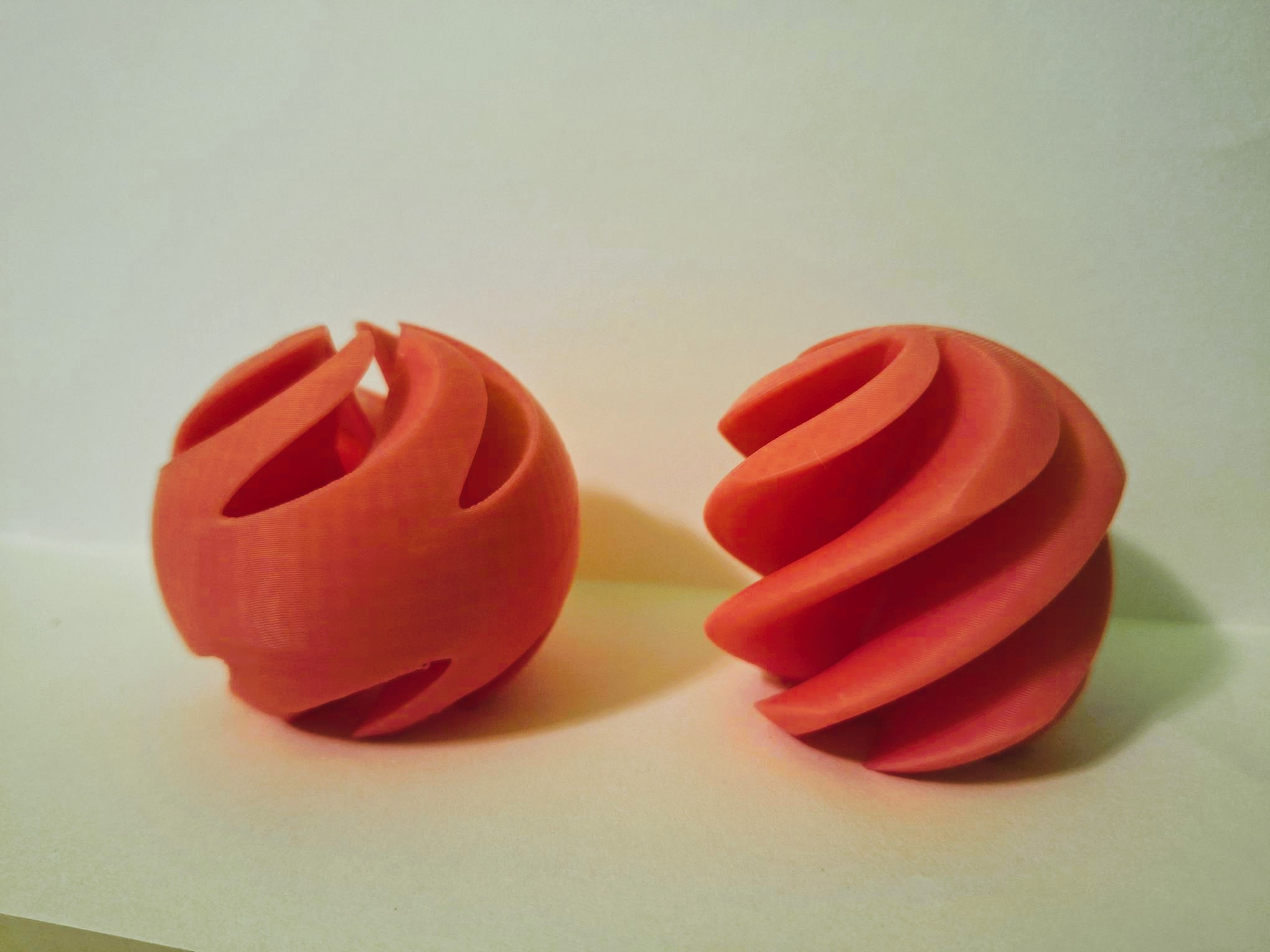 Miniatura 2 do modelo 3D impossible passthrough sphere