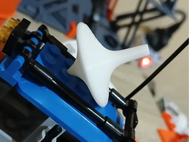 frictionless spinning top