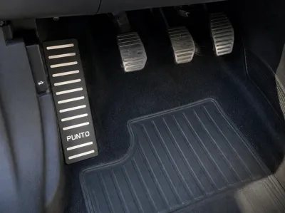 Car Footrest (Fiat Grande Punto)