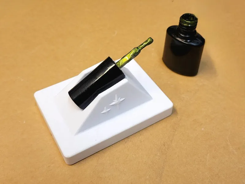 NailBrushCap holder
