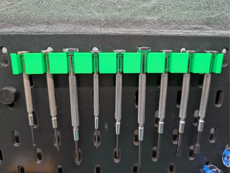 IKEA Skadis Halterung für Feinmechanikerset