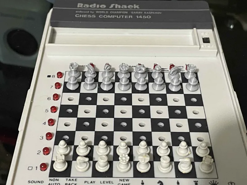 Complete Set of Pieces for the Chess Computer 1450