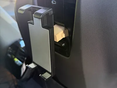 BMW Travel & Comfort ball and socket tablet holder