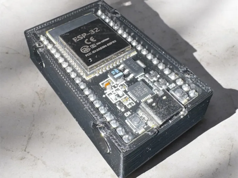 ESP32S Magnetic Simple Case