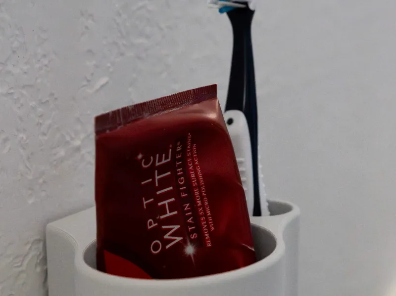 Wall Mount Toothbrush/Paste Command Strip Holder
