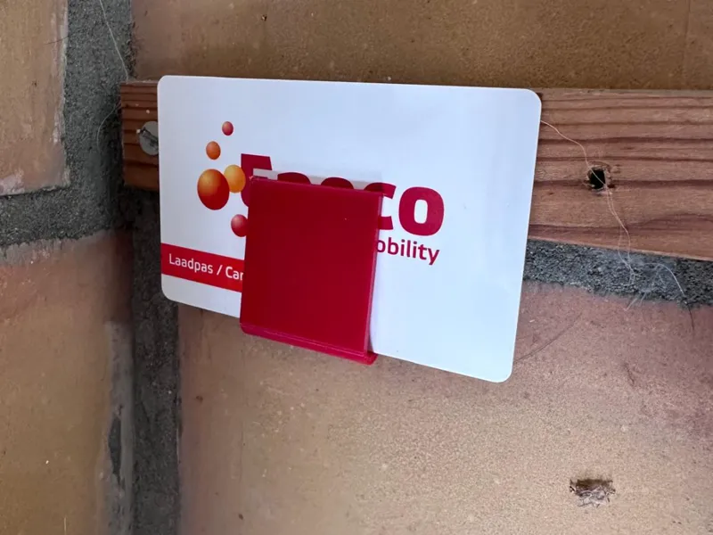 Card clip holder (single card)
