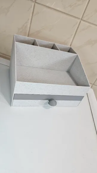 Make-Up Organizer