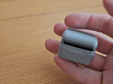 Neat clamshell box. Print-in-place, customizable