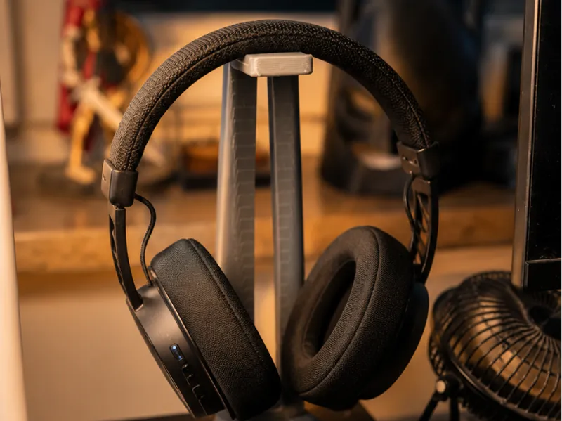Headphone stand 2