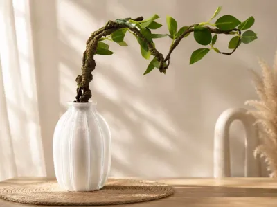 Ribbed Frosted Vase — Translucent Vase-Mode