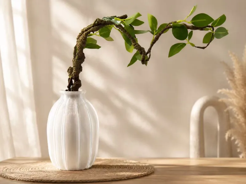 Ribbed Frosted Vase — Translucent Vase-Mode