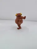Фигурка на жаба в поза карате и джудо
