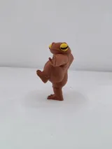 Фигурка на жаба в поза карате и джудо