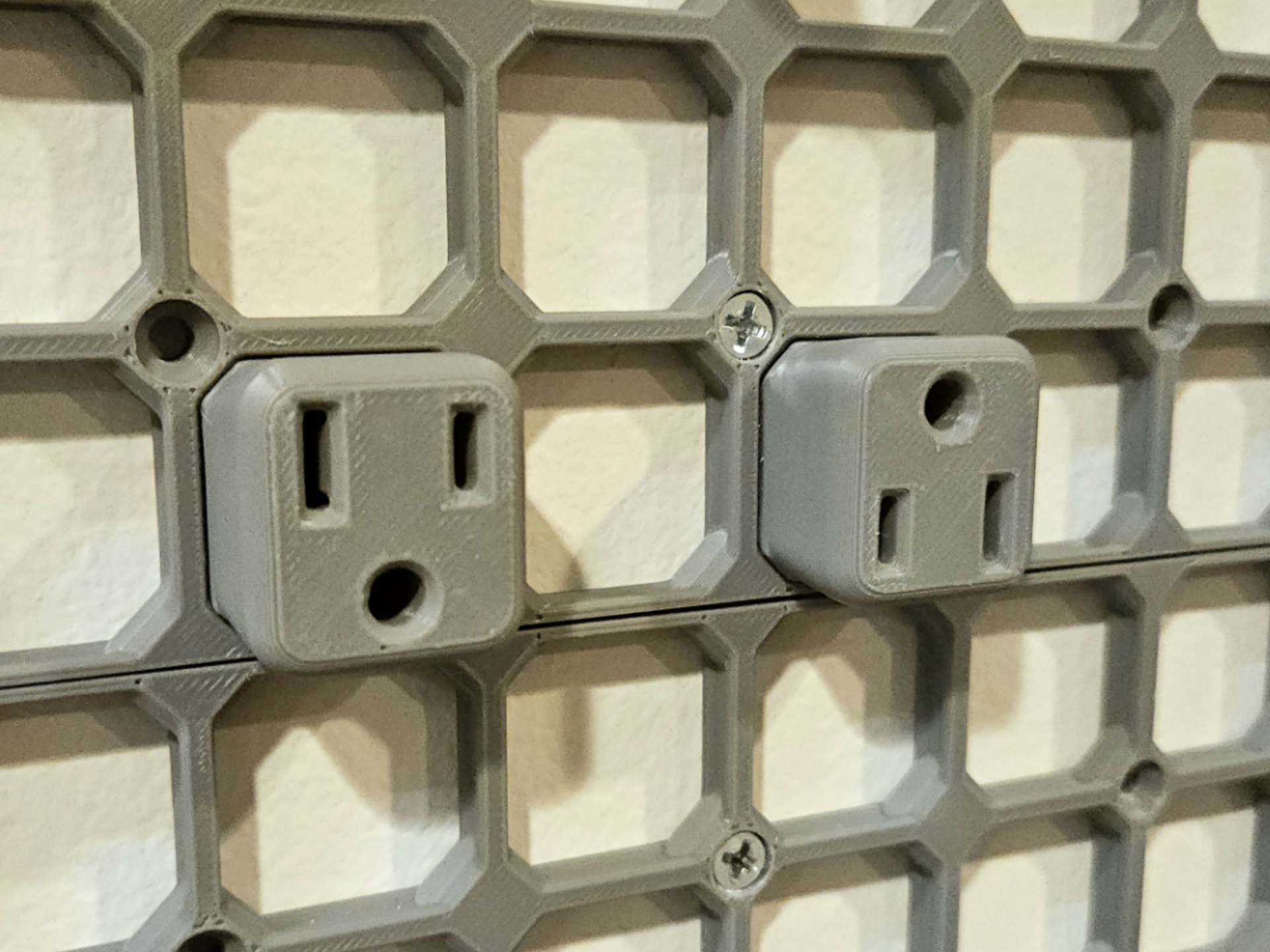 OpenGrid US Plug & Charger Storage