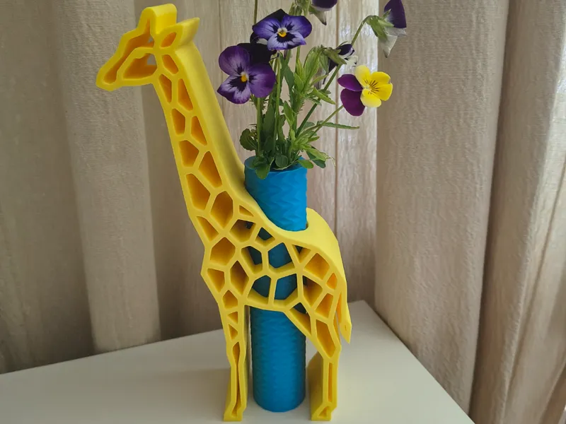 Geometric Giraffe Vase - Modern Decor Planter